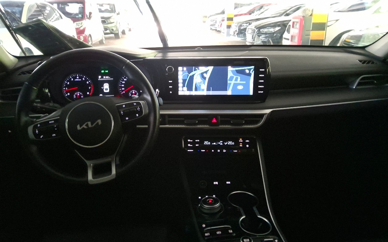 2023 - kia k5