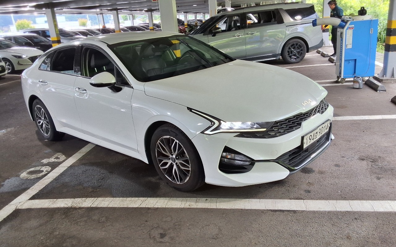 2023 - kia k5