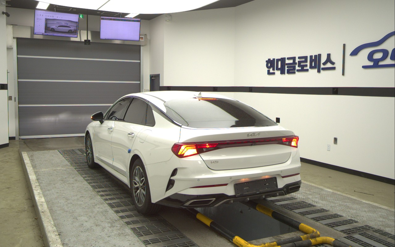 2023 - kia k5