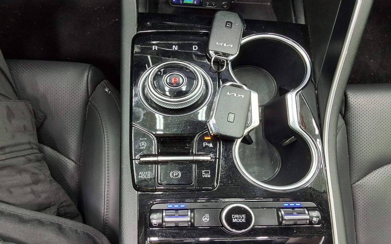 2023 - kia k5