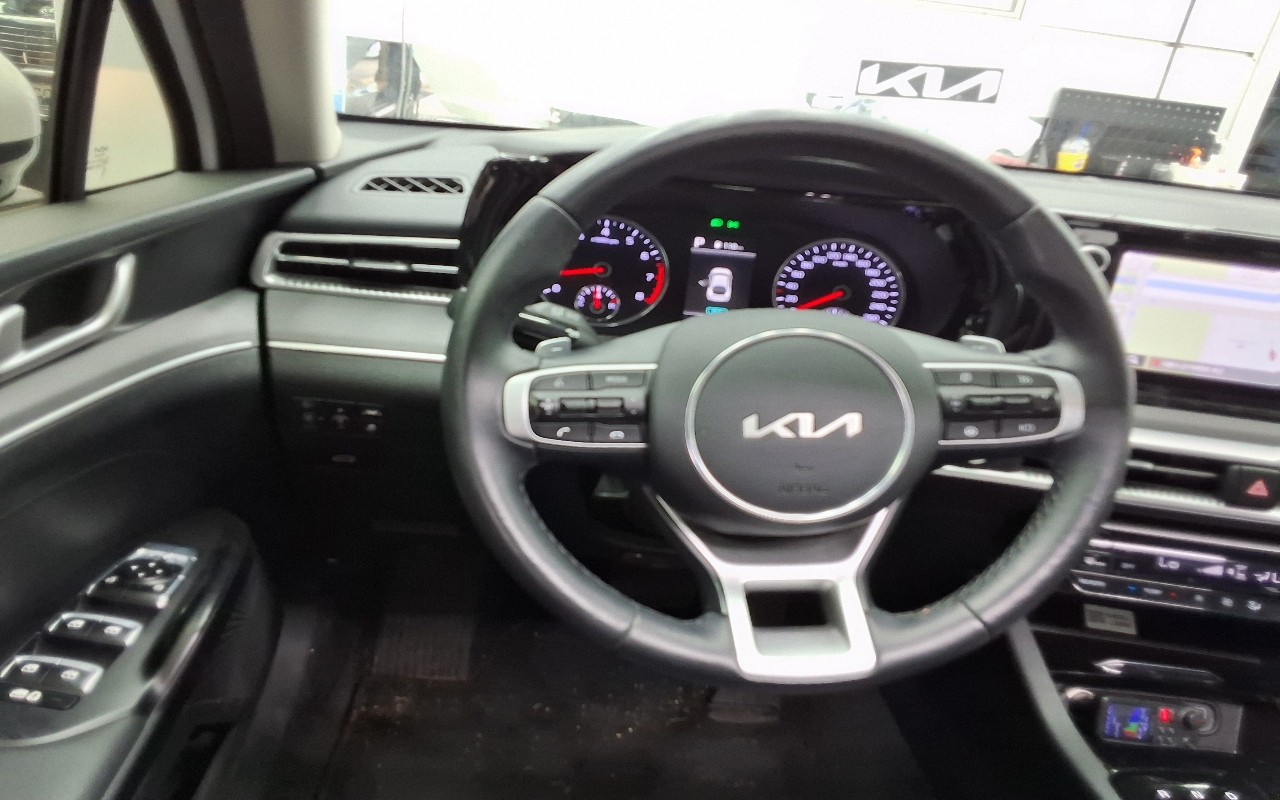 2023 - kia k5