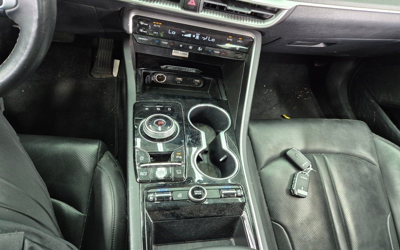 2023 - kia k5