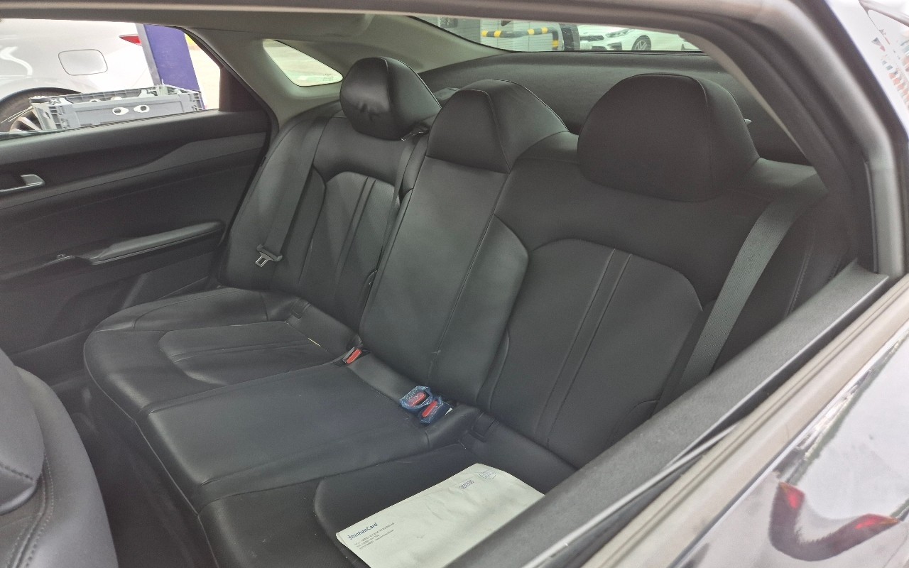 2023 - kia k5