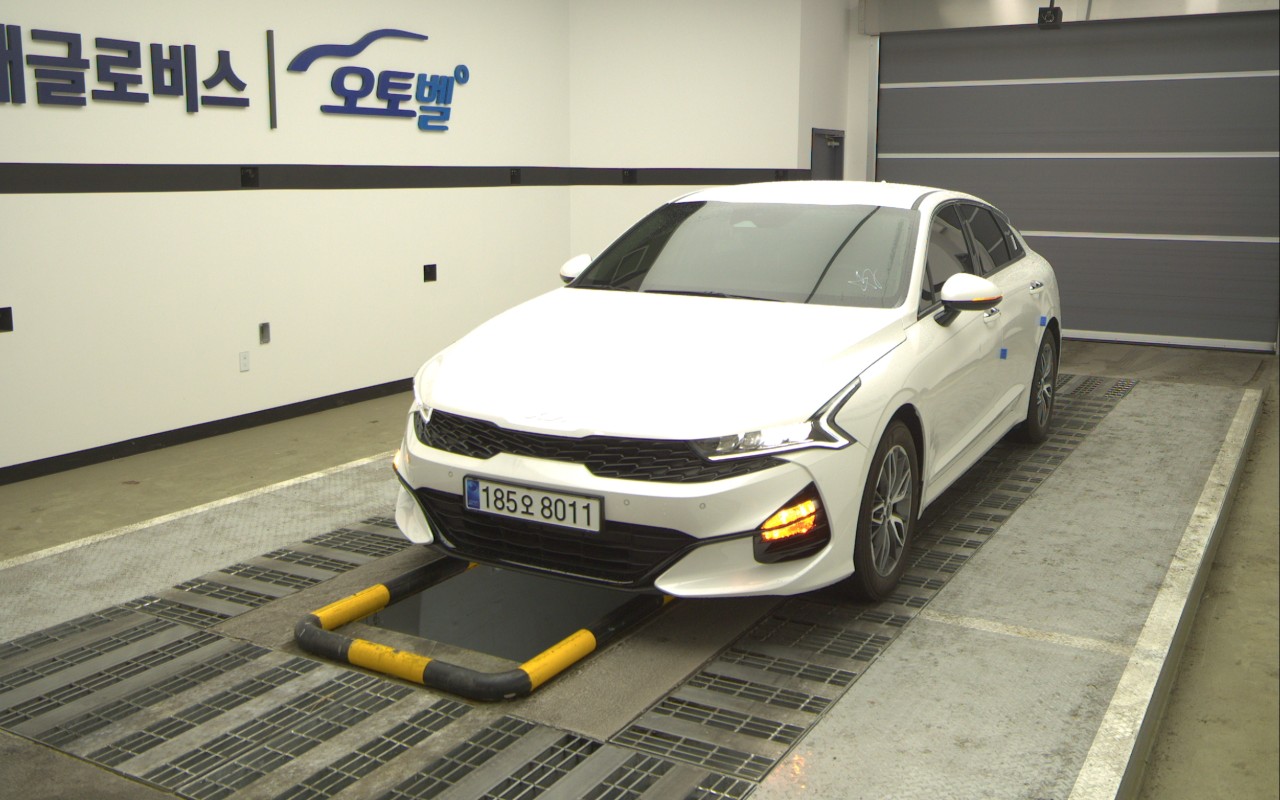 2023 - kia k5