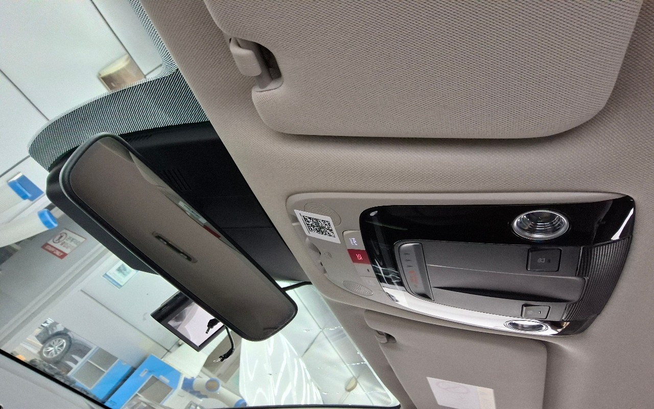 2023 - kia k5