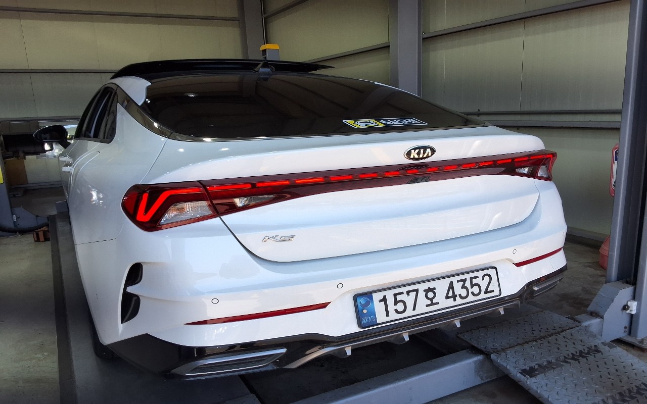 2021 - kia k5