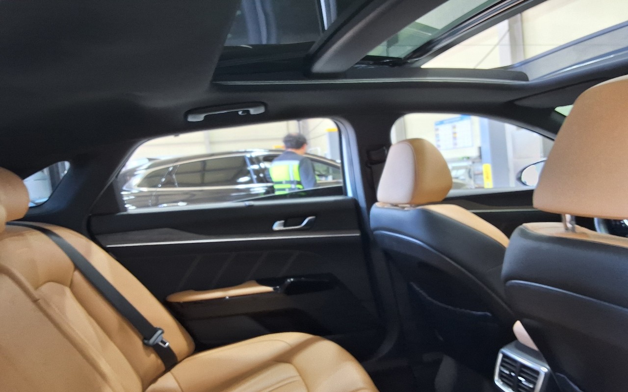 2021 - kia k5