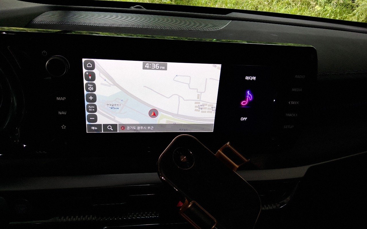 2022 - kia k5