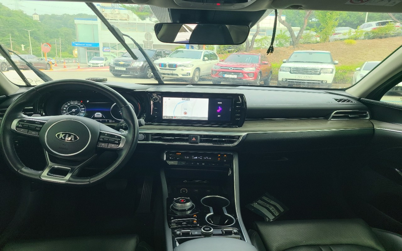 2021 - kia k5
