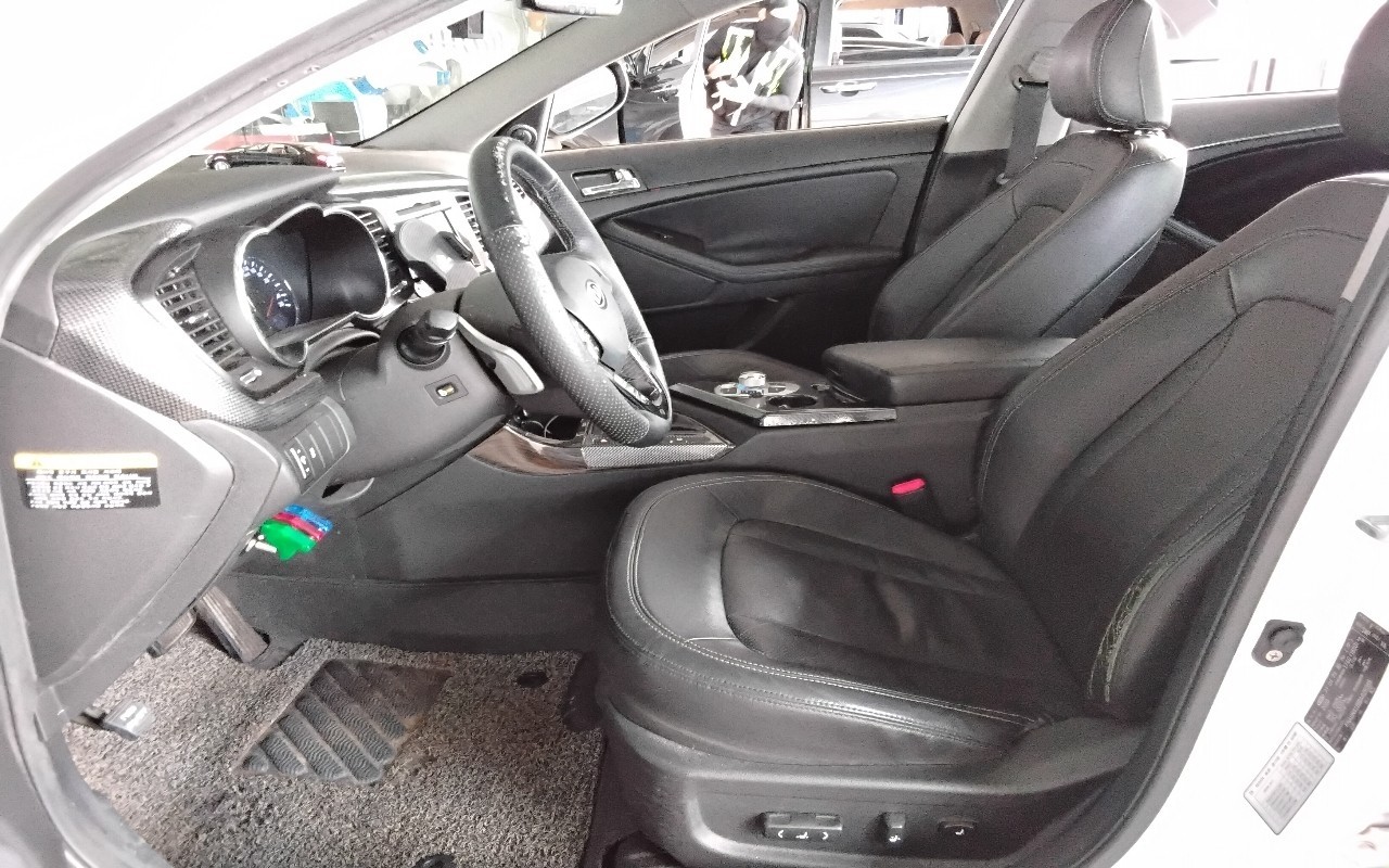 2011 - kia k5