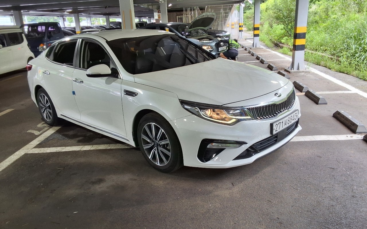 2020 - kia k5