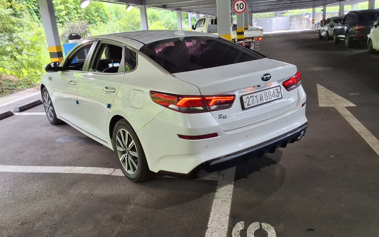 2020 - kia k5