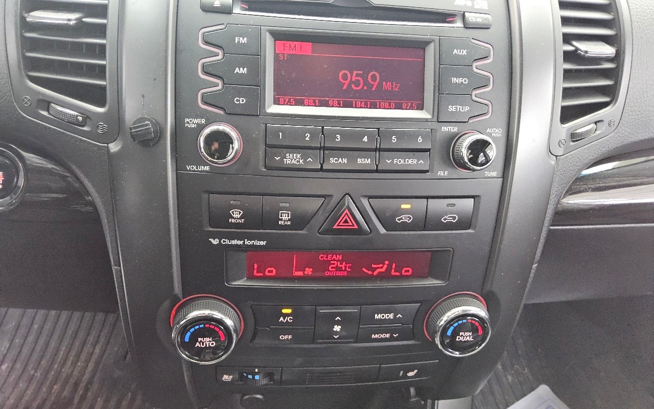 2011 - kia sorento