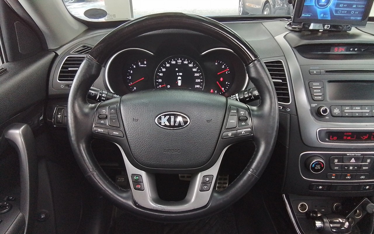 2014 - kia sorento