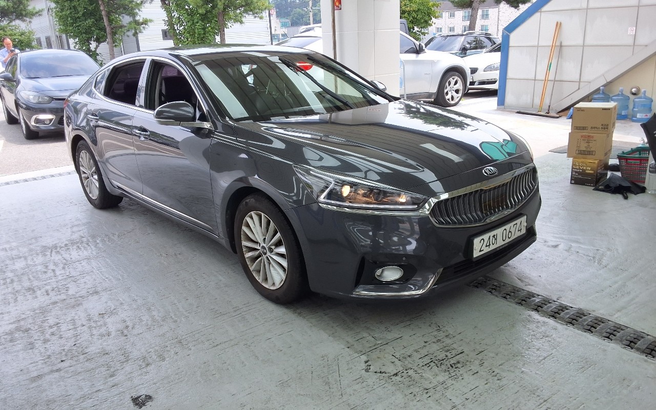2019 - kia k7