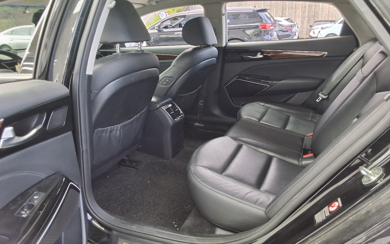 2016 - kia k7