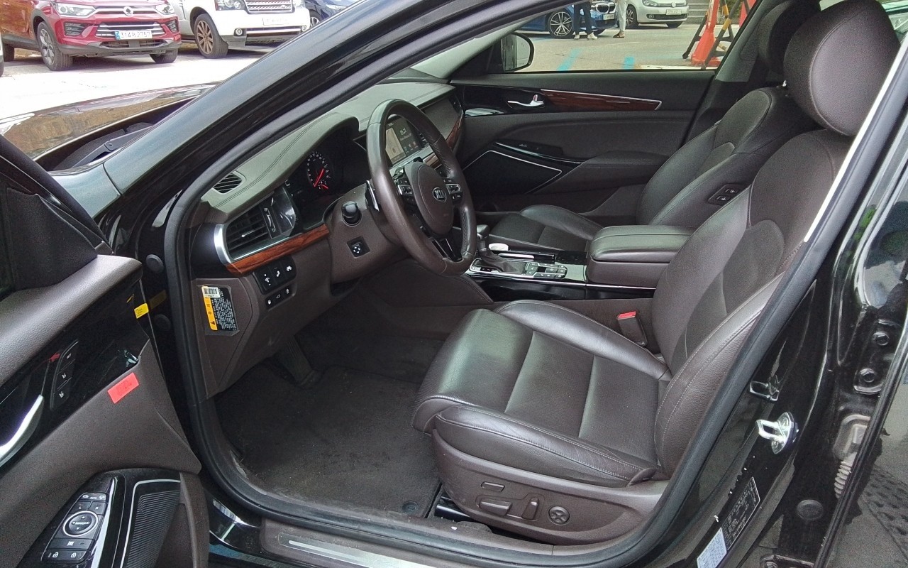 2017 - kia k7