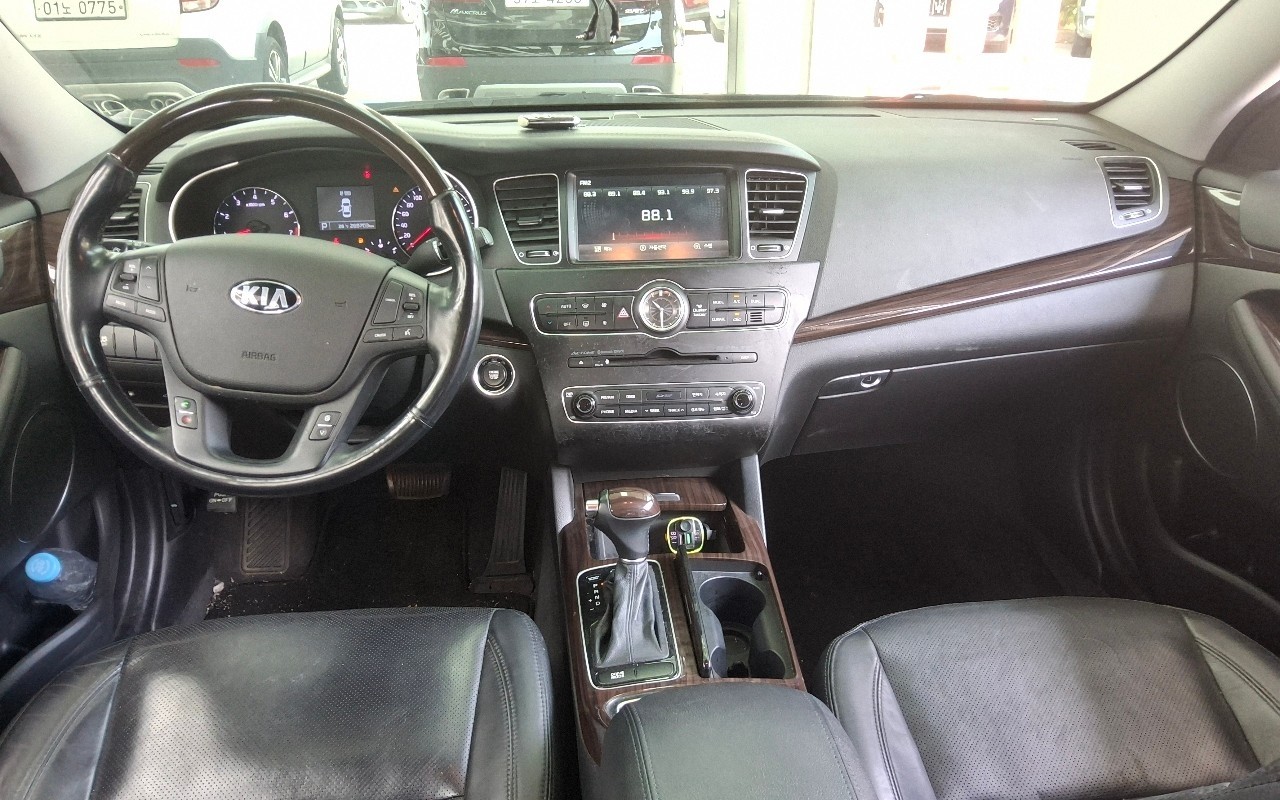2016 - kia k7