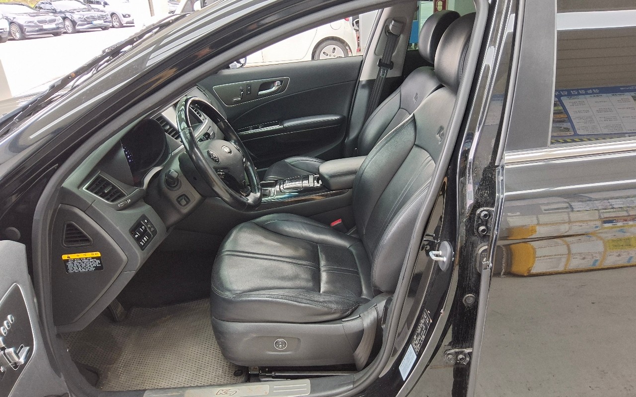 2014 - kia k9