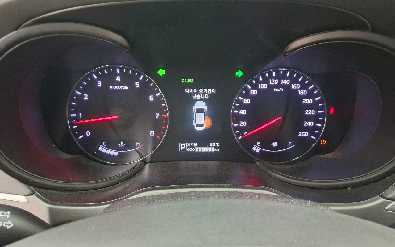 2014 - kia k9