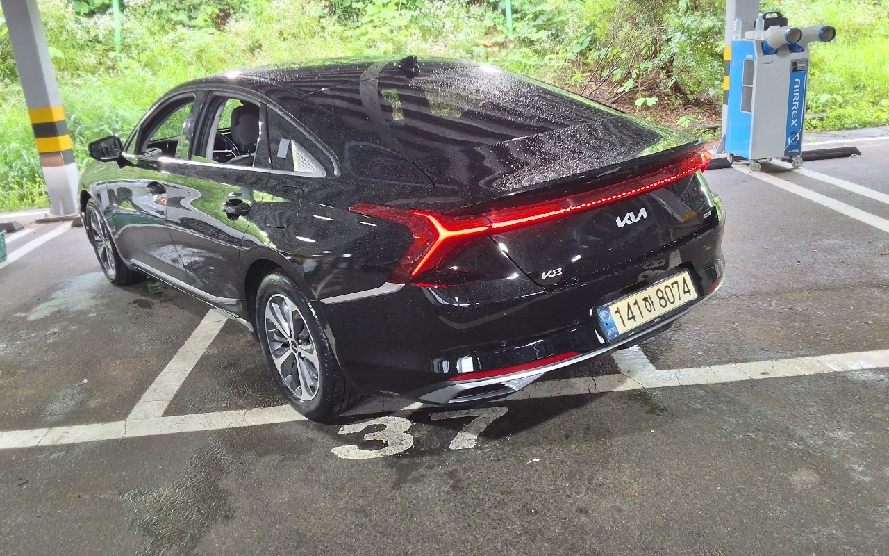 2022 - kia k8