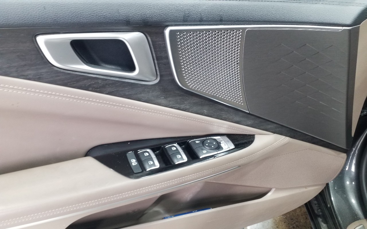 2022 - kia k8