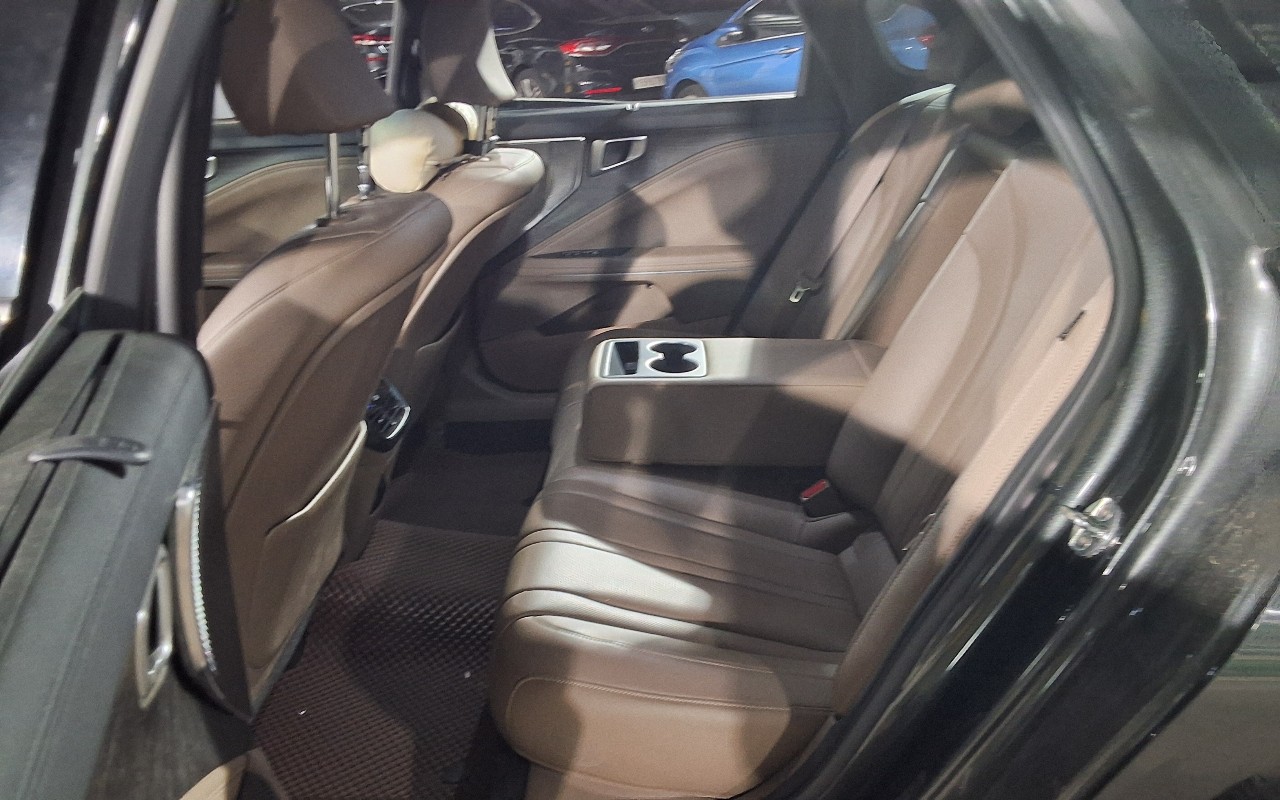 2022 - kia k8