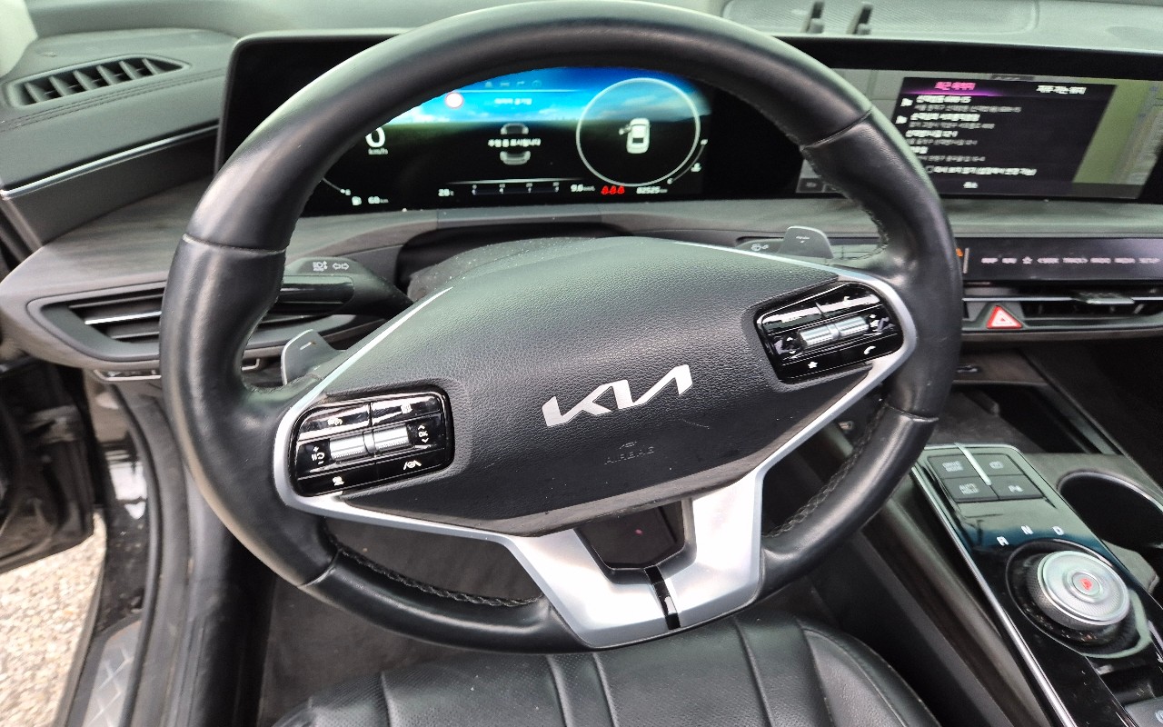 2022 - kia k8