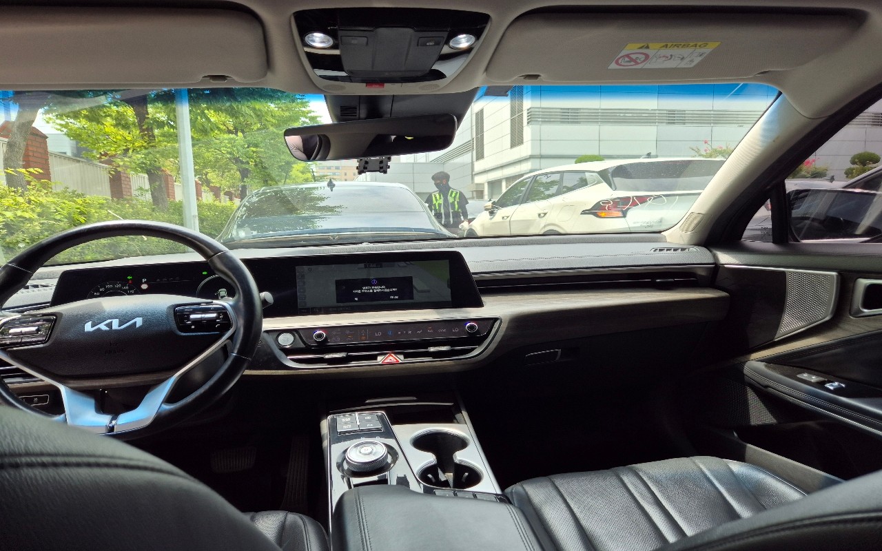 2023 - kia k8