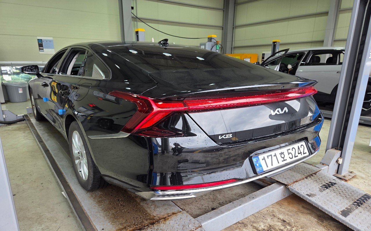 2023 - kia k8