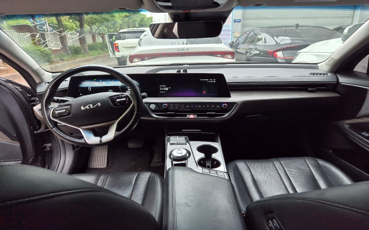 2023 - kia k8