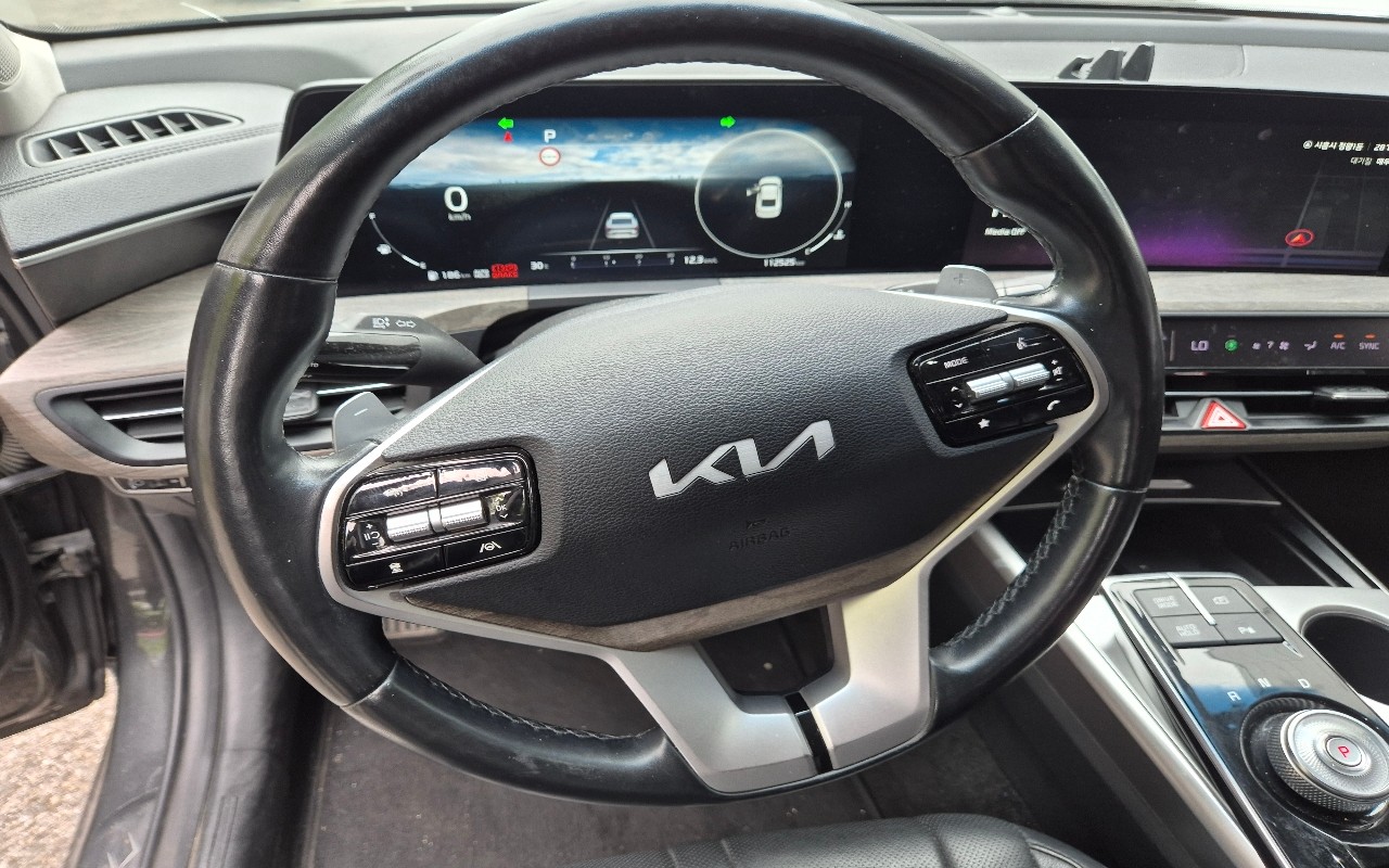 2023 - kia k8