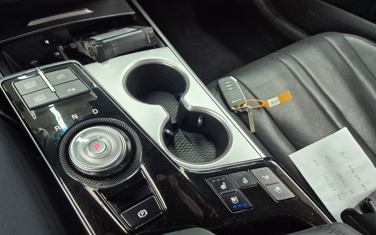 2023 - kia k8