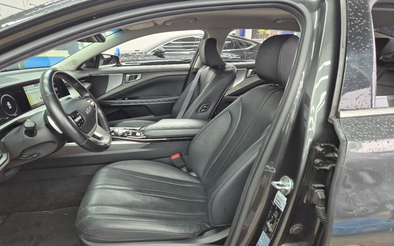 2023 - kia k8