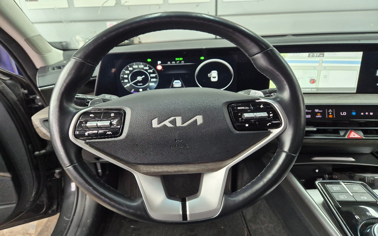 2023 - kia k8