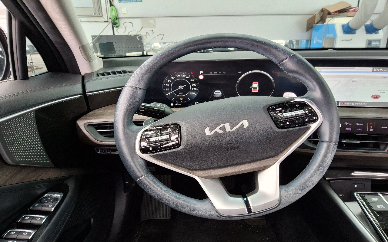 2023 - kia k8