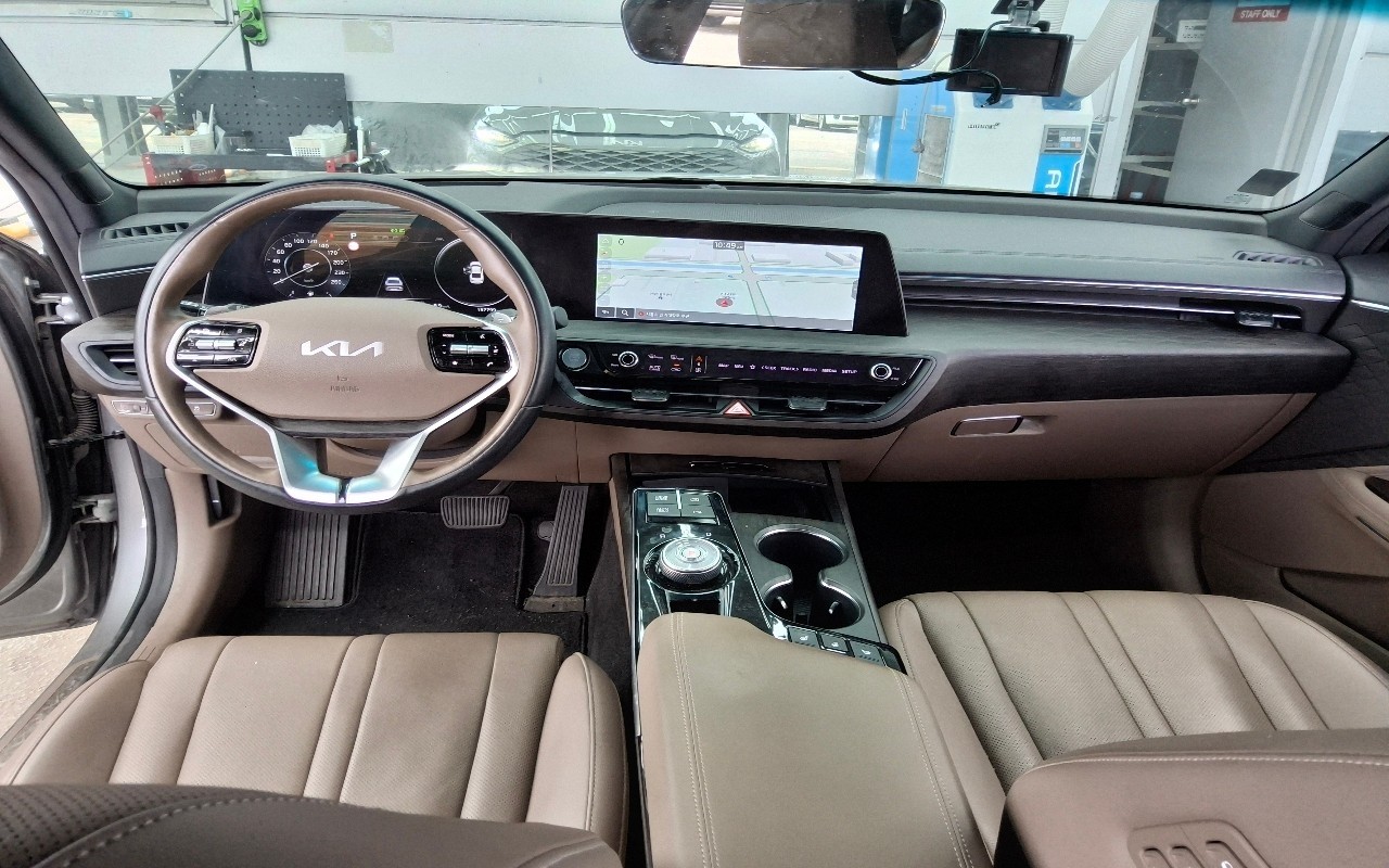 2022 - kia k8