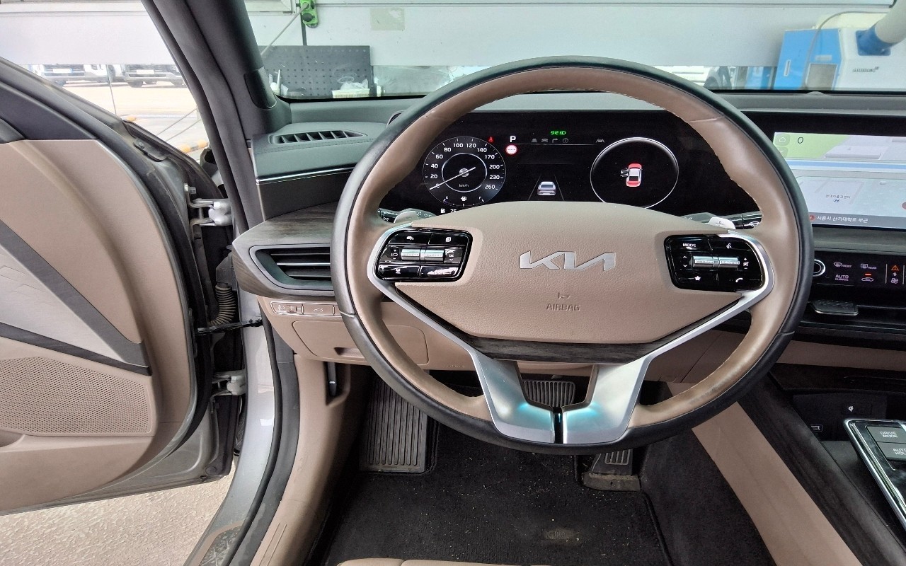 2022 - kia k8