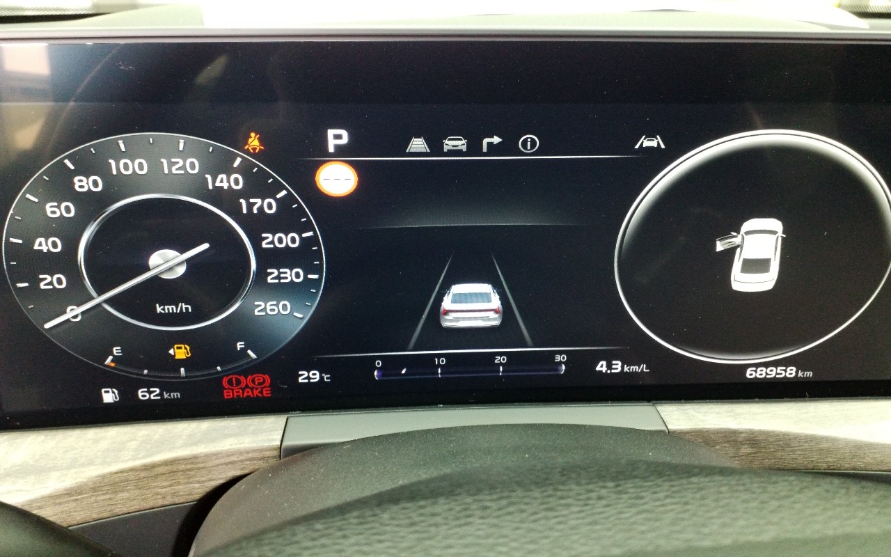 2022 - kia k8
