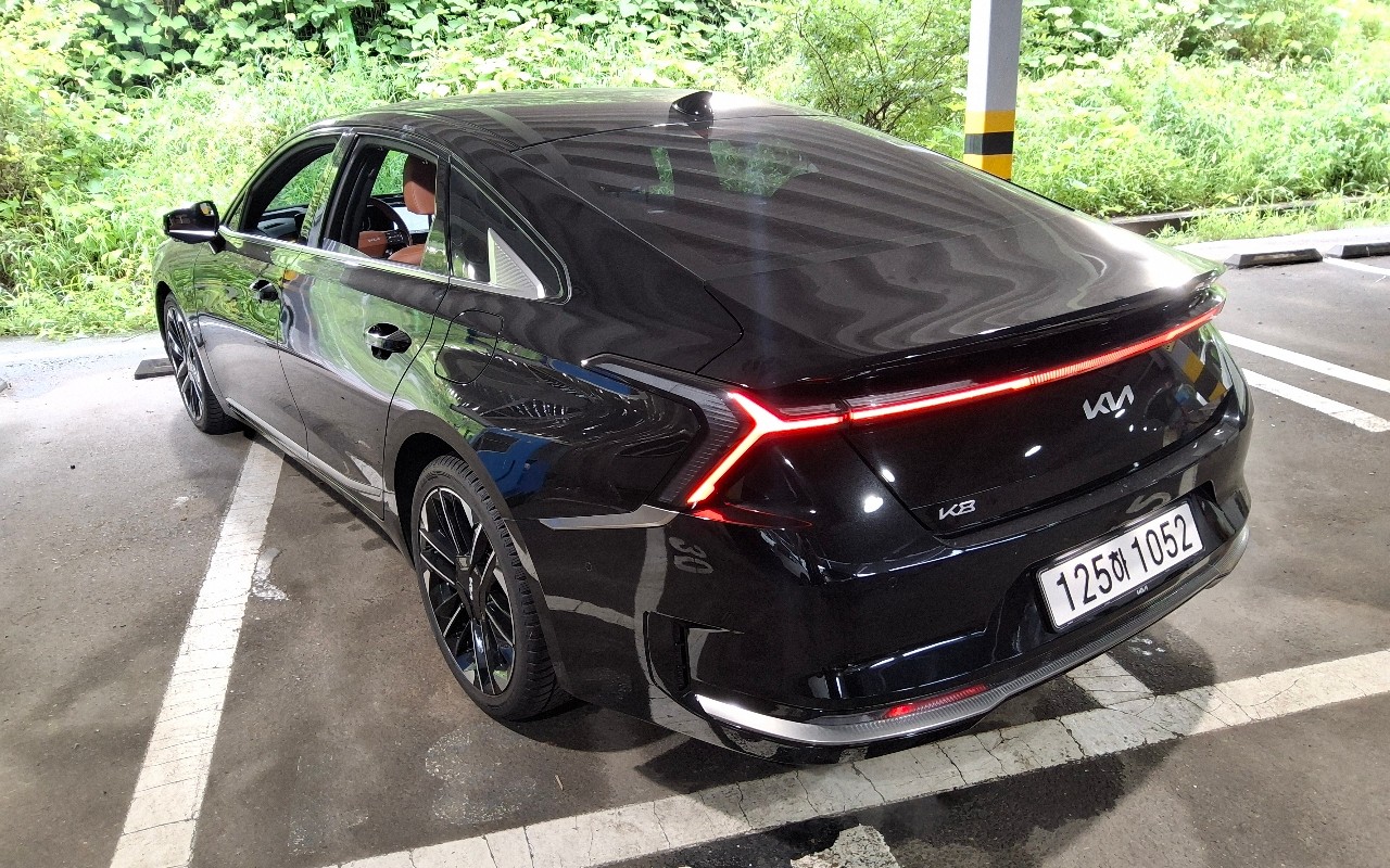 2025 - kia k8