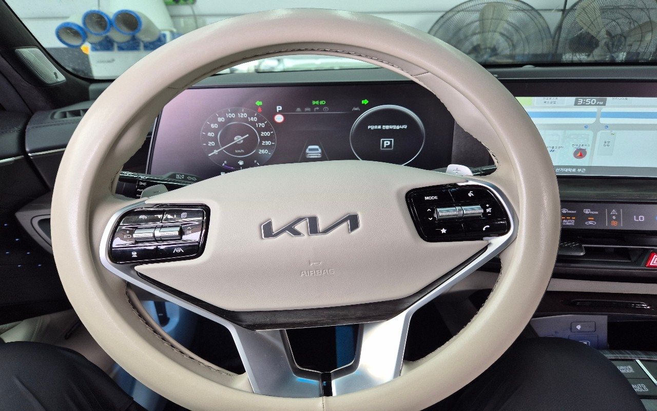 2023 - kia k8