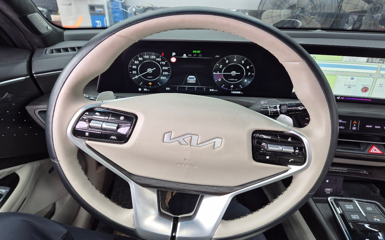 2023 - kia k8