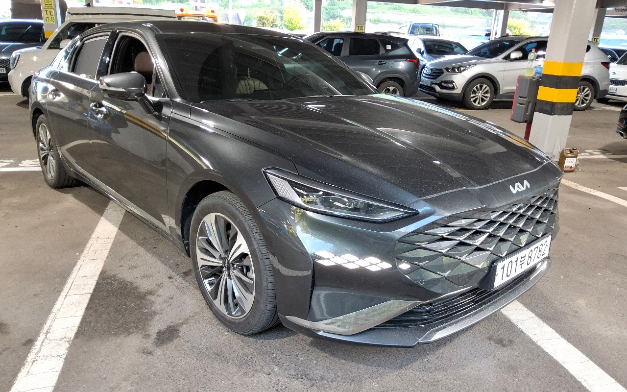 2023 - kia k8