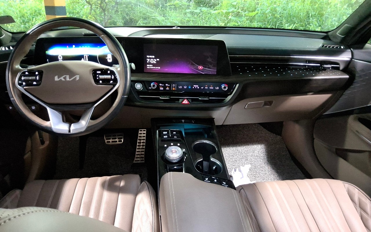 2023 - kia k8