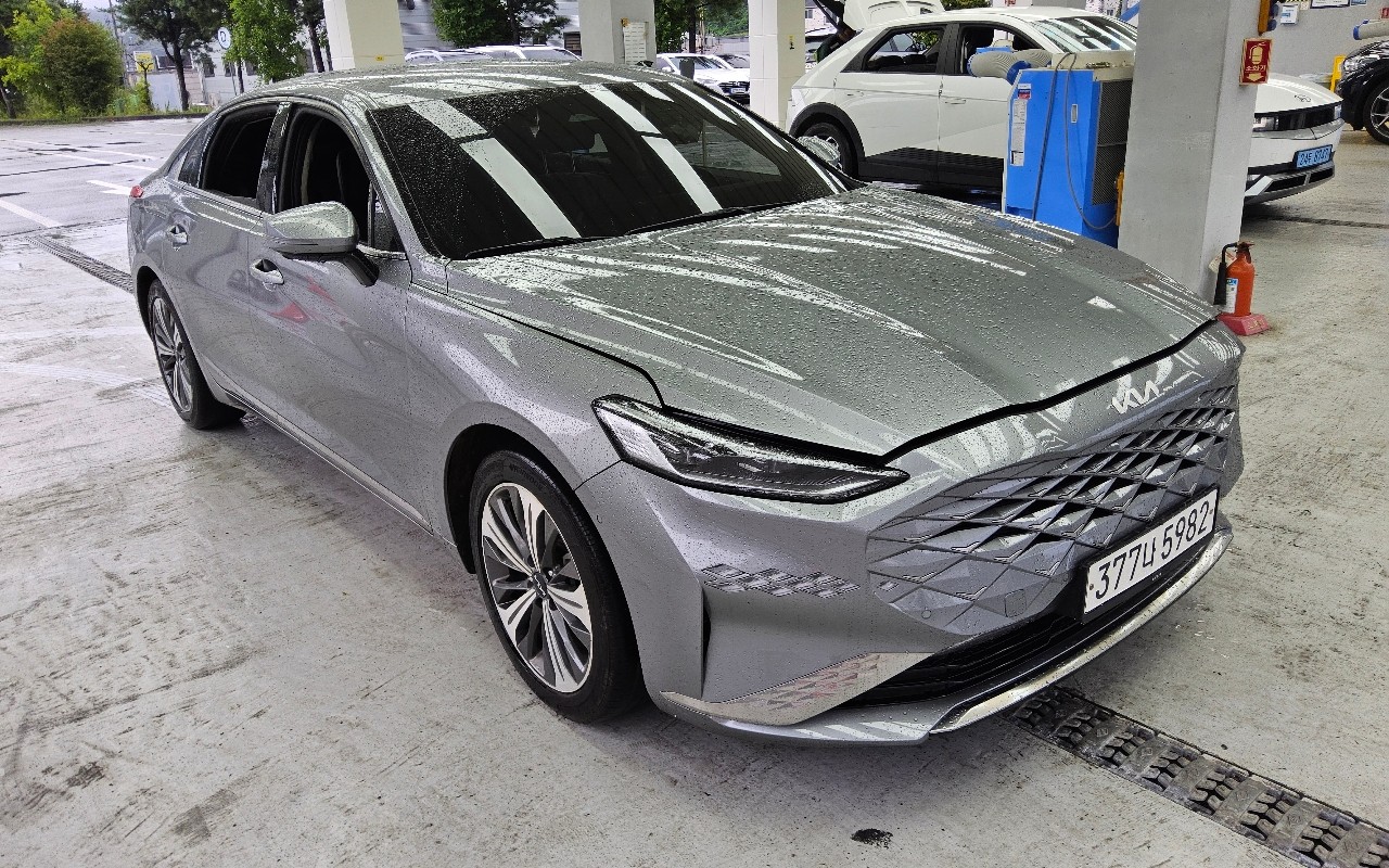 2023 - kia k8