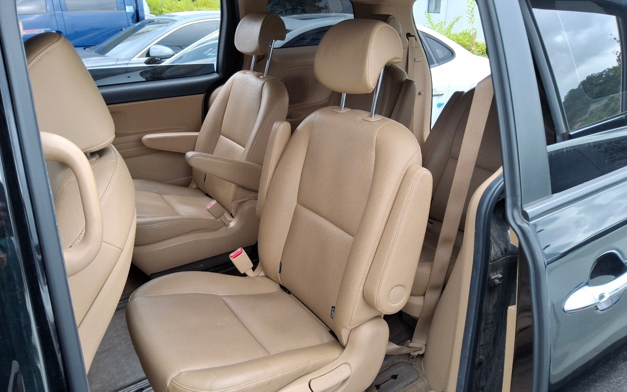 2019 - kia carnival