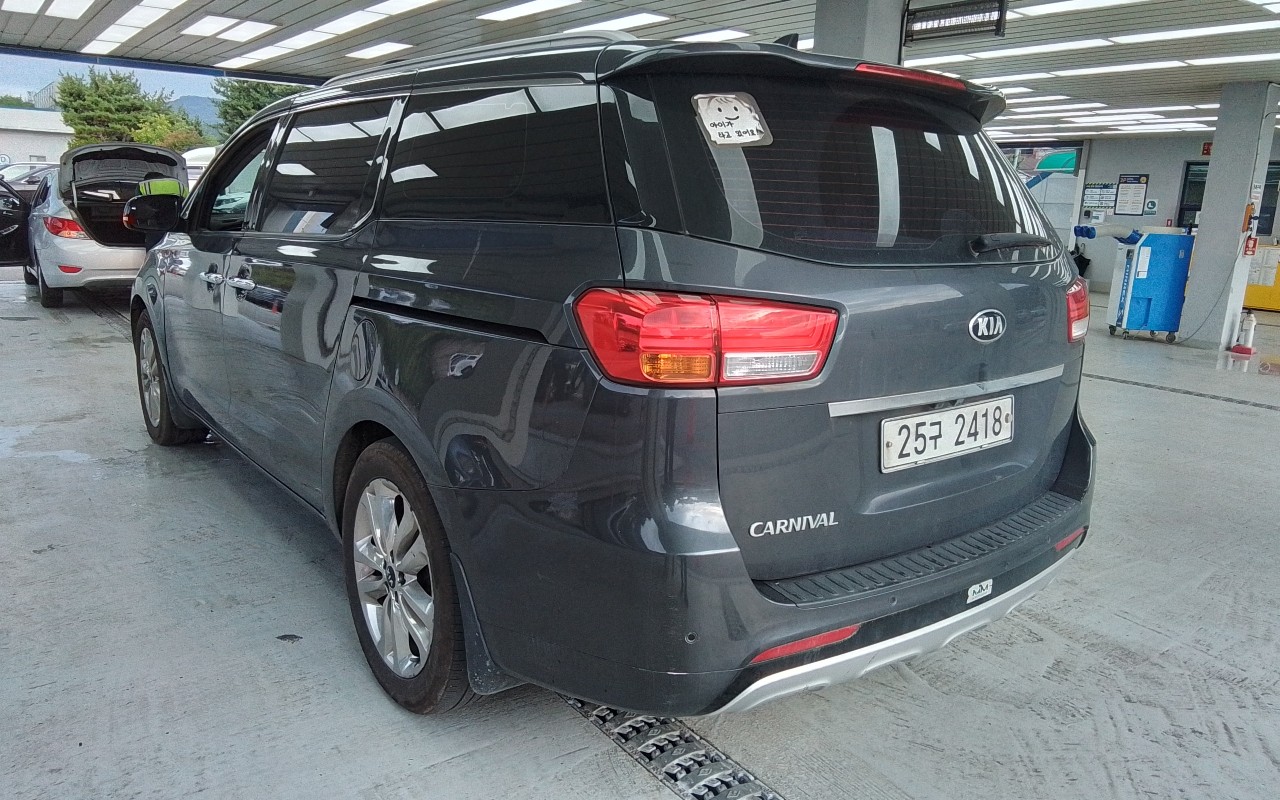 2015 - kia carnival