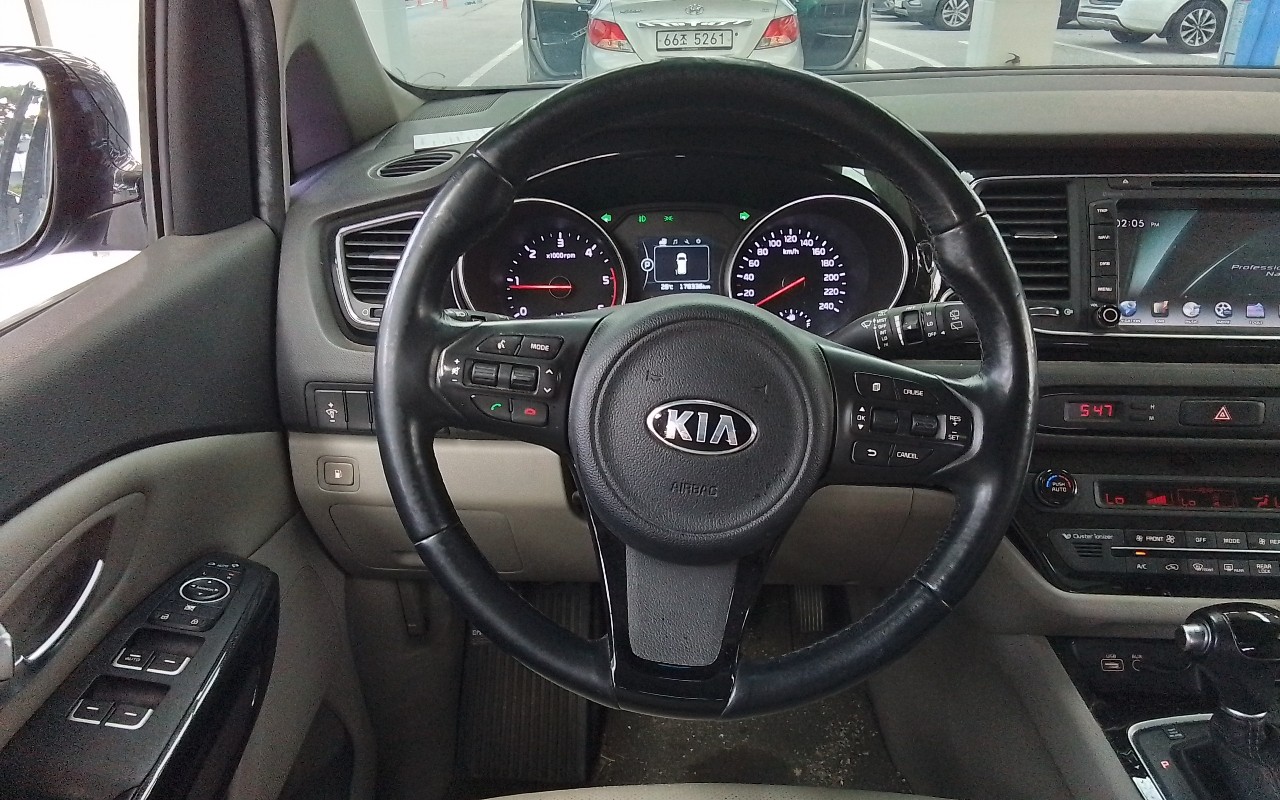 2015 - kia carnival