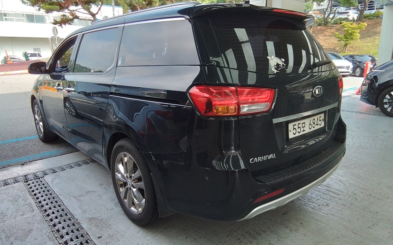 2016 - kia carnival
