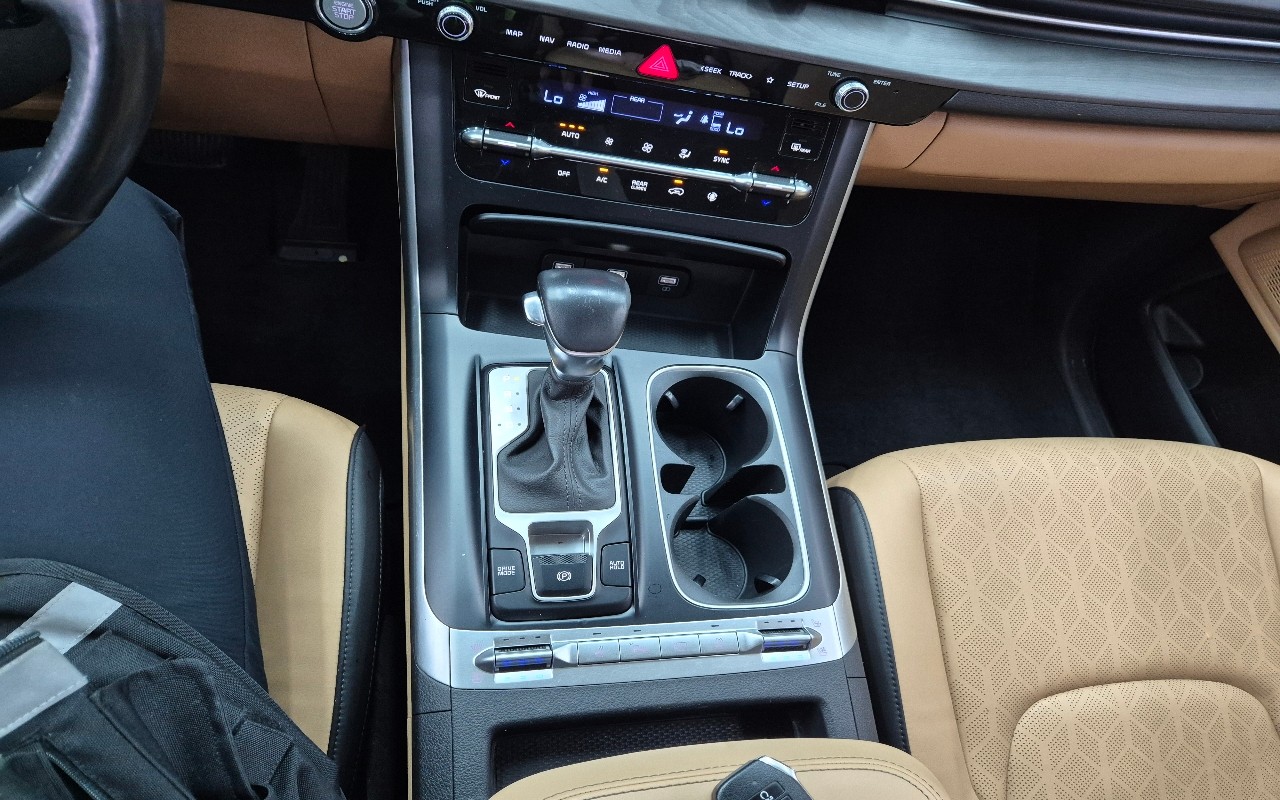2023 - kia carnival